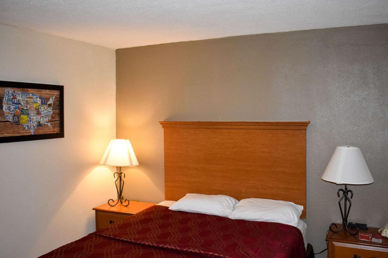 Mho Hotel Bordentown Exterior photo