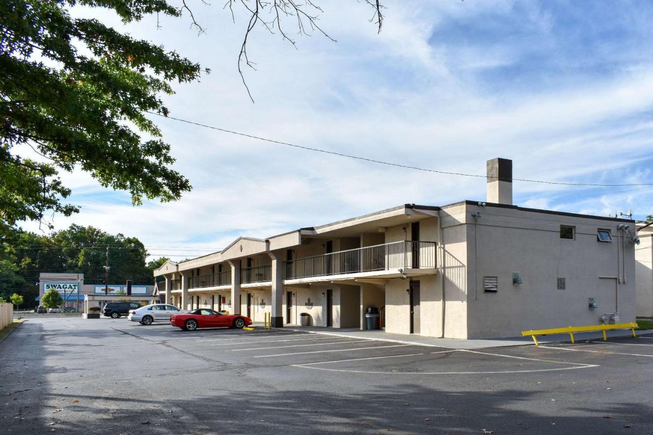 Mho Hotel Bordentown Exterior photo