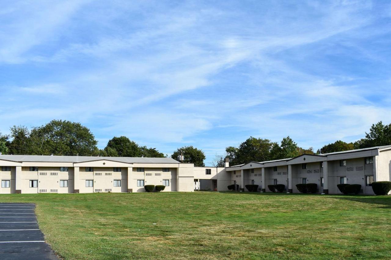 Mho Hotel Bordentown Exterior photo